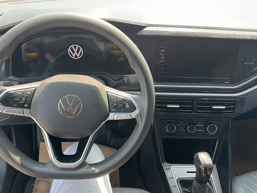 Volkswagen Lavida 2023 Xinrui 1.5L Auto Xinyi Edition фото 4