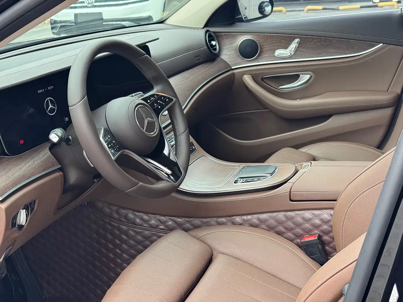Mercedes-Benz E-Class 2021 E 260 L фото 10
