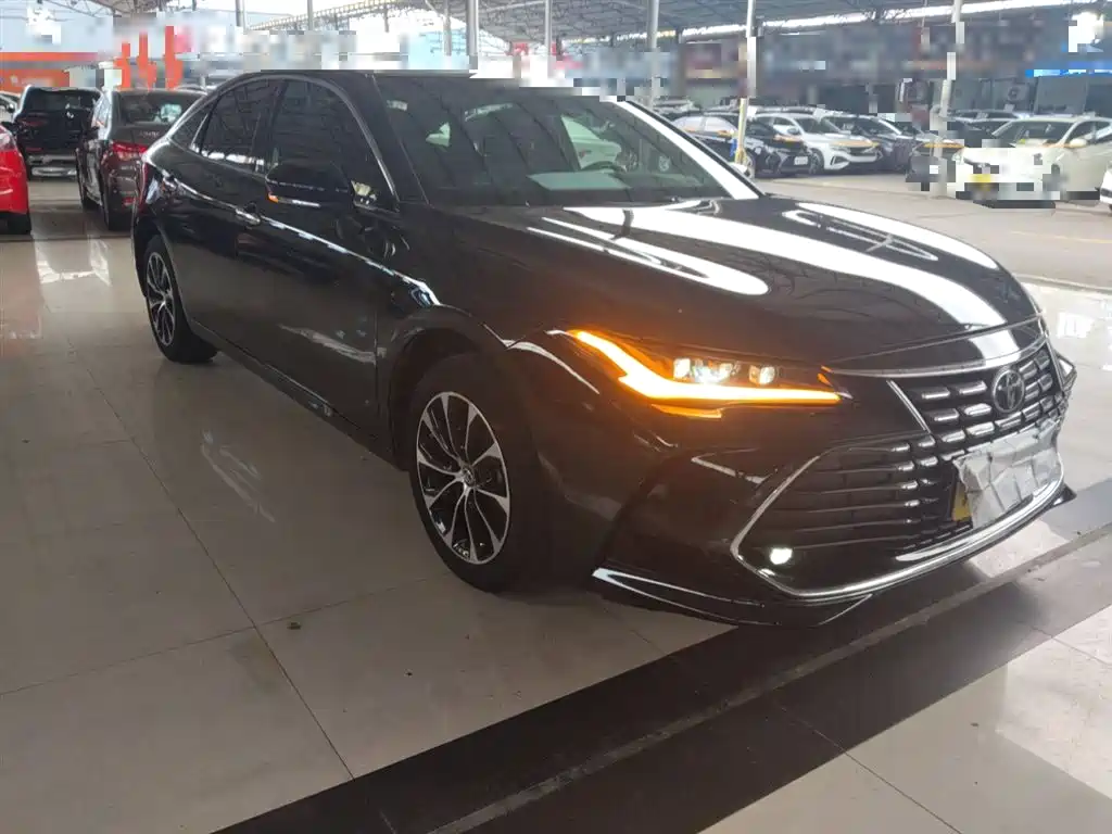 Toyota Avalon 2022 2.0L Luxury Edition фото 4