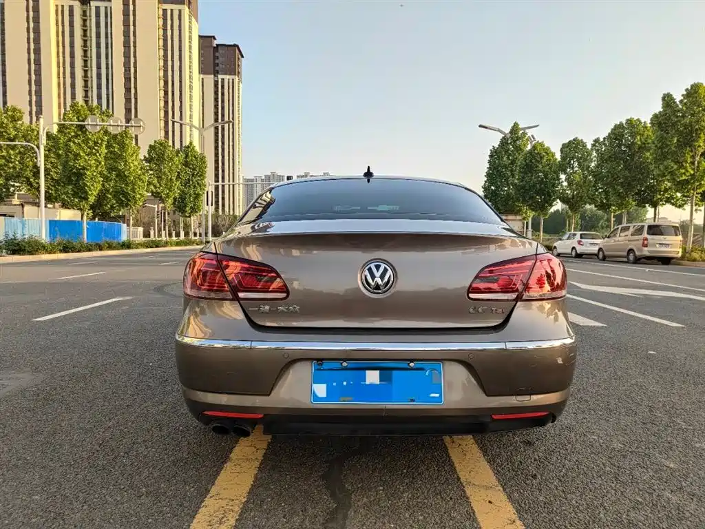 Volkswagen FAW-Volkswagen CC 2013 1.8TSI Premium фото 4