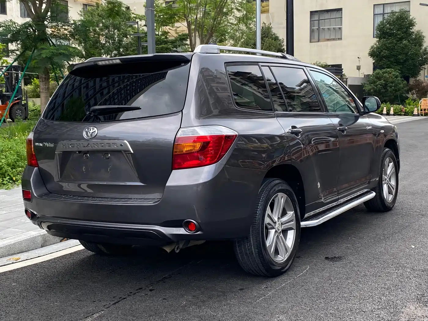 Toyota Highlander 2009 2.7L 2WD 7-seater Luxury Edition фото 5