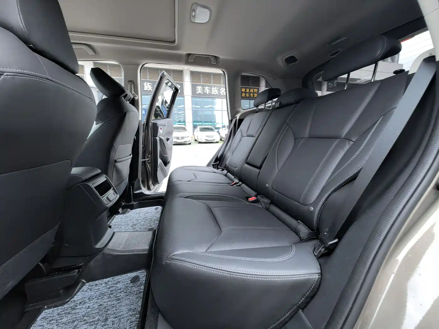 Subaru Forester 2019 2.0i Luxury Edition EyeSight фото 27