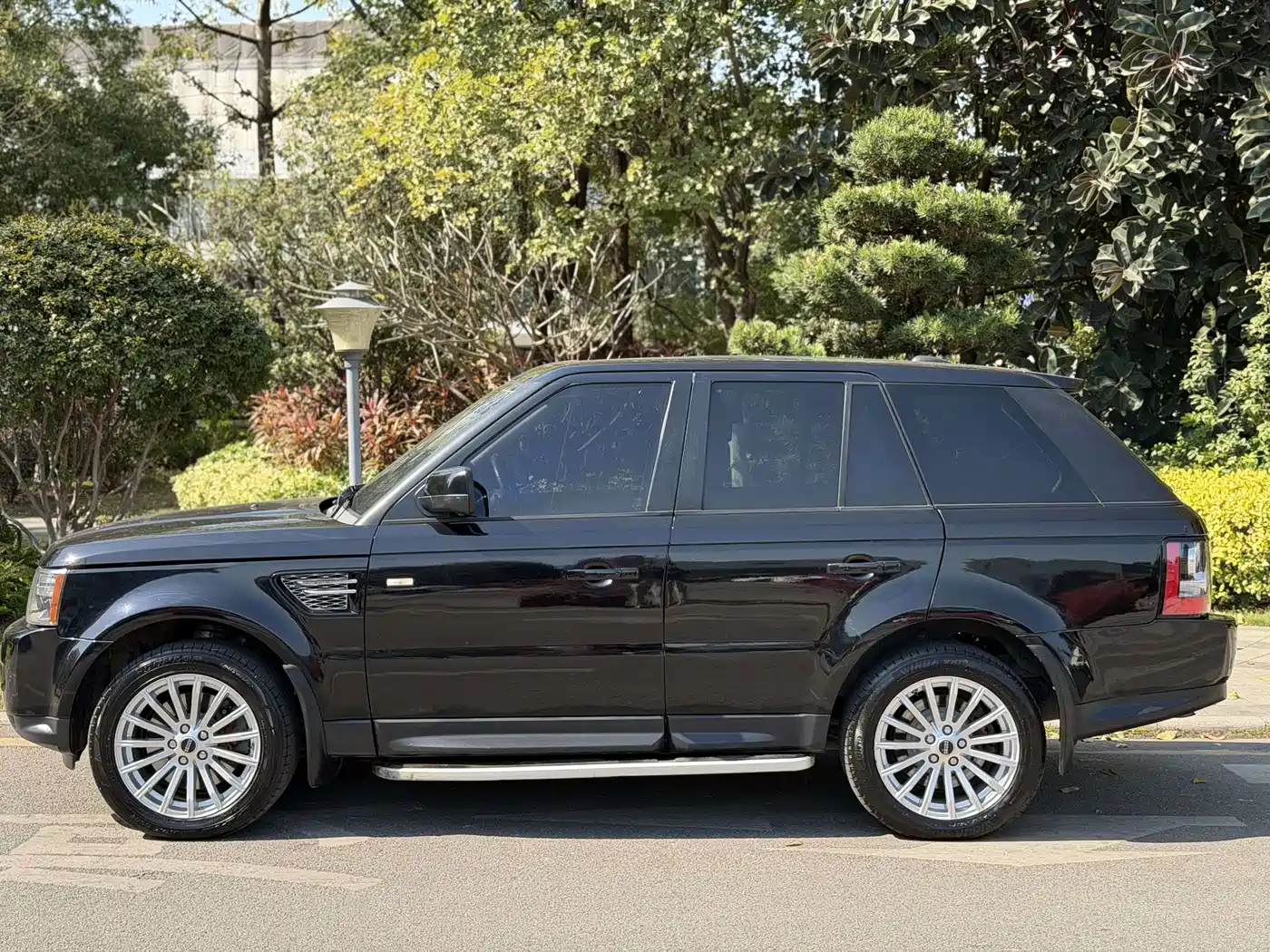 Land Rover Range Rover Sport 2011 3.0 TDV6 Diesel фото 6