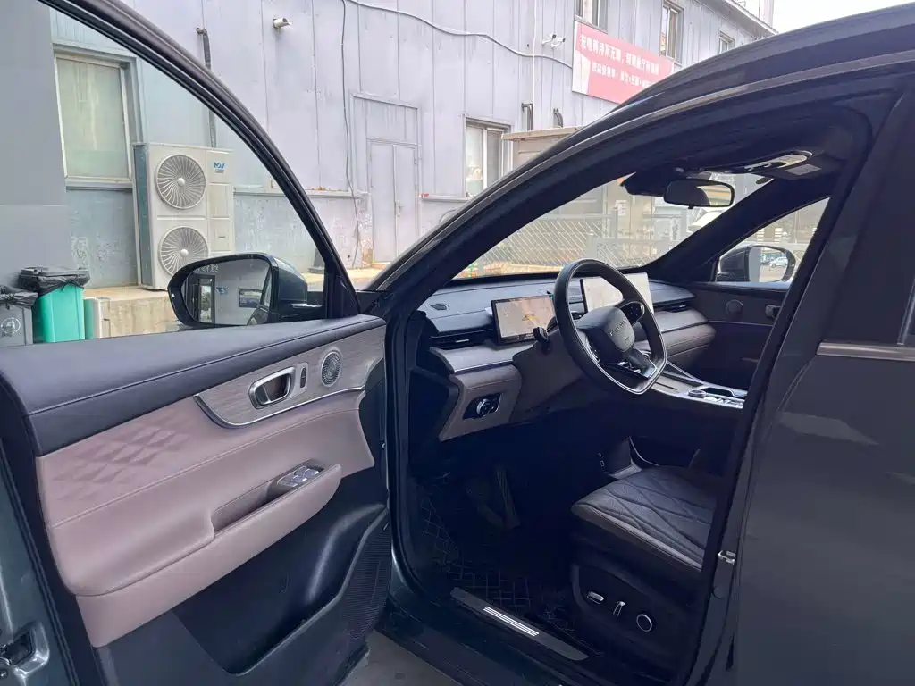 Chery Fengyun Fengyun T8 2025 2025 1.5T 130km Premium Edition 5-Seater