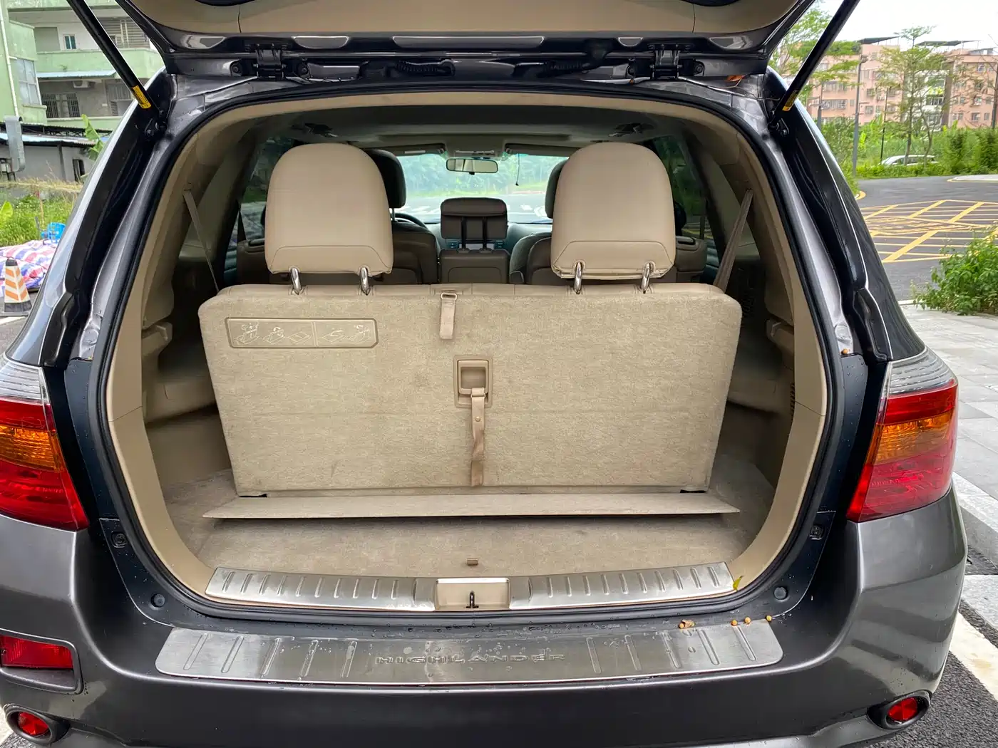 Toyota Highlander 2009 2.7L 2WD 7-seater Luxury Edition фото 18