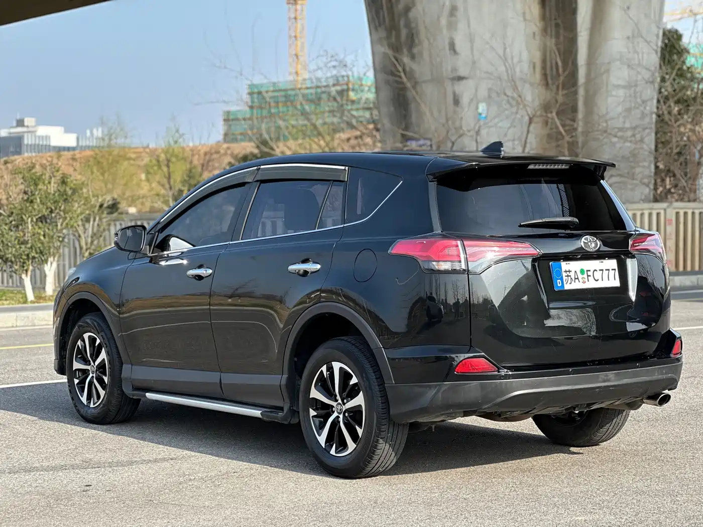 Toyota RAV4 Rongfang 2016 2.0L CVT 2WD Trend (China V) фото 8