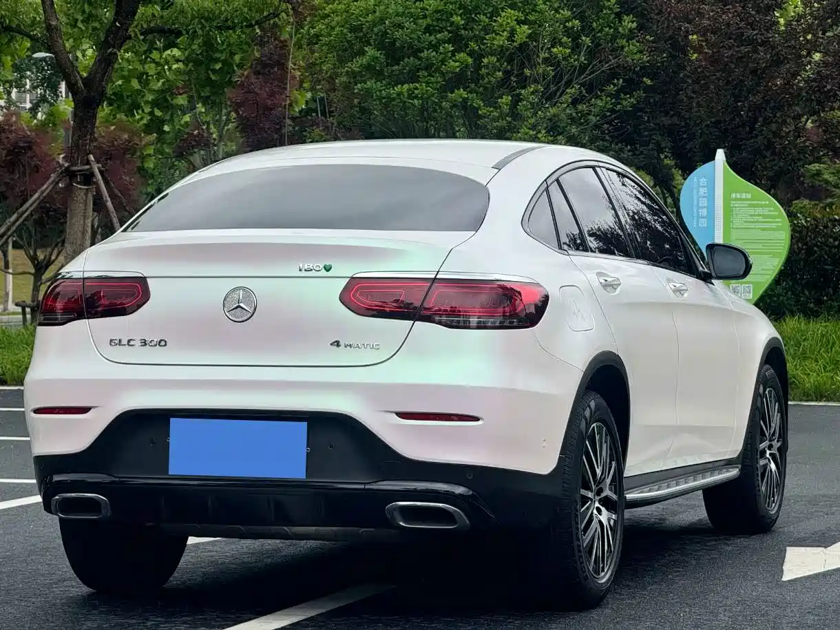 Mercedes-Benz GLC Coupe 2022 Facelift GLC 300 4MATIC Coupe SUV фото 6