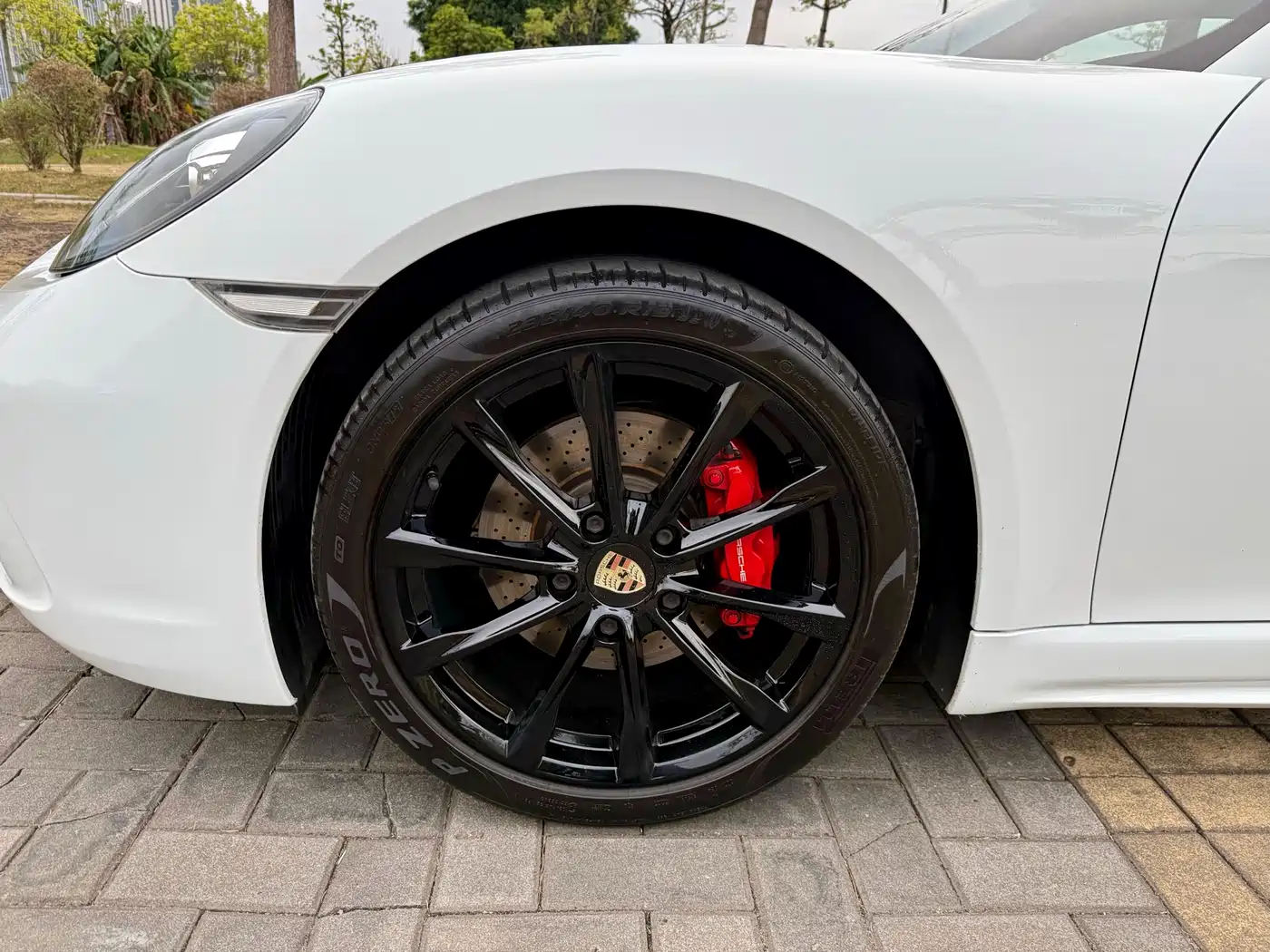 Porsche 718 2018 Cayman 2.0T фото 16