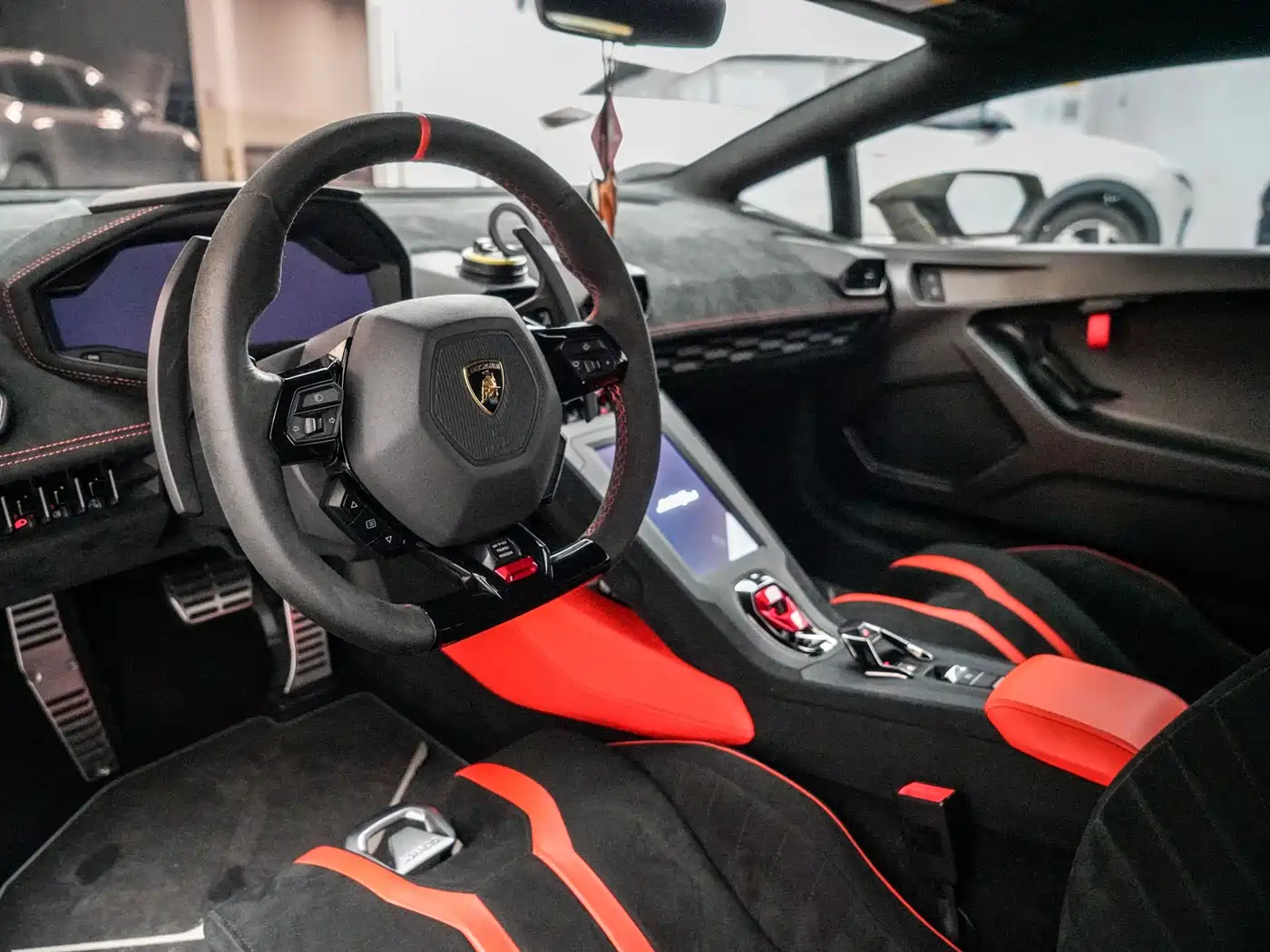 LAMBORGHINI HURACÁN