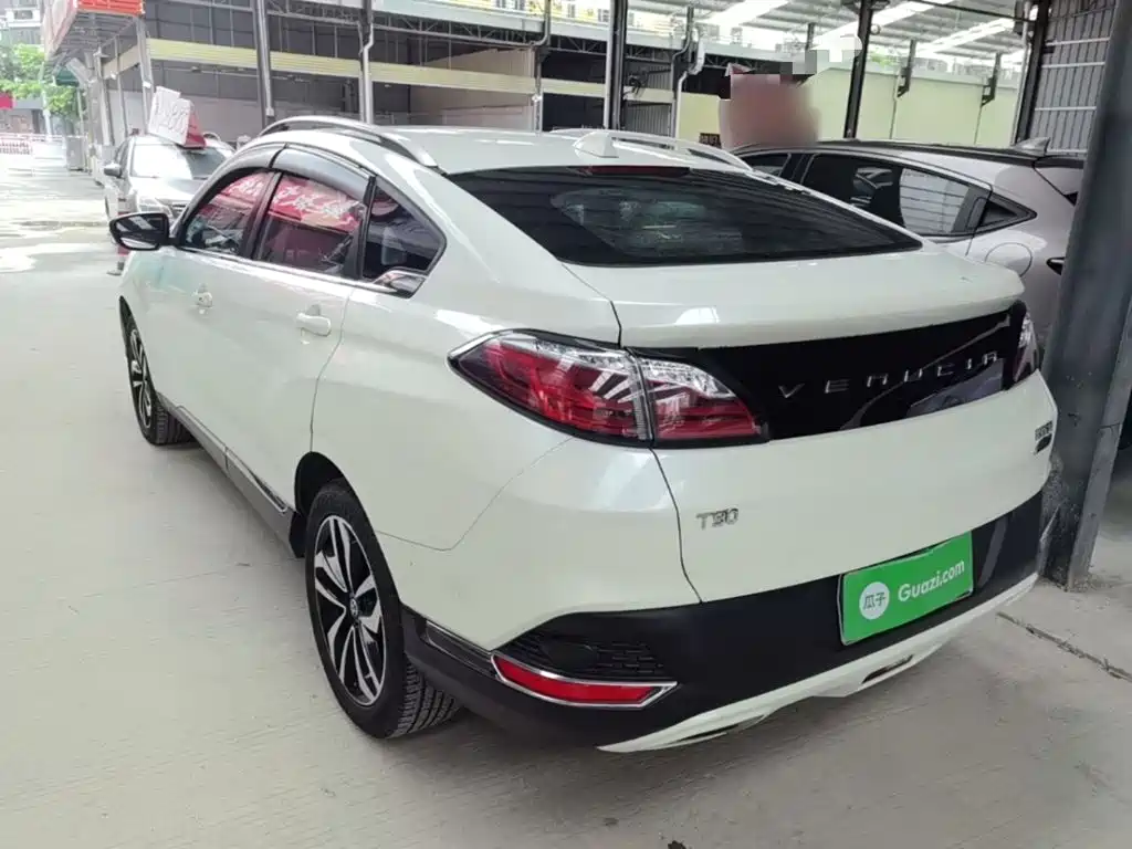 Venucia T90 2018 2018 2.0L CVT Smart Connection Intelligent Edition China V