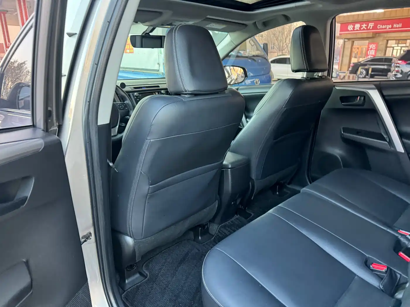 Toyota RAV4 Rongfang 2016 2.5L Automatic 4WD Elite фото 7