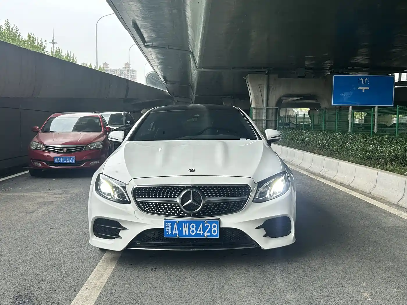 Mercedes-Benz E-Class (Import) 2017 E 200 4MATIC Coupe фото 3
