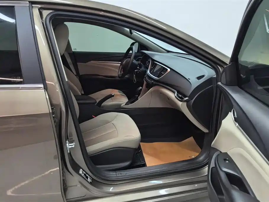 Buick Excelle 2015 15N Automatic Progressive фото 8