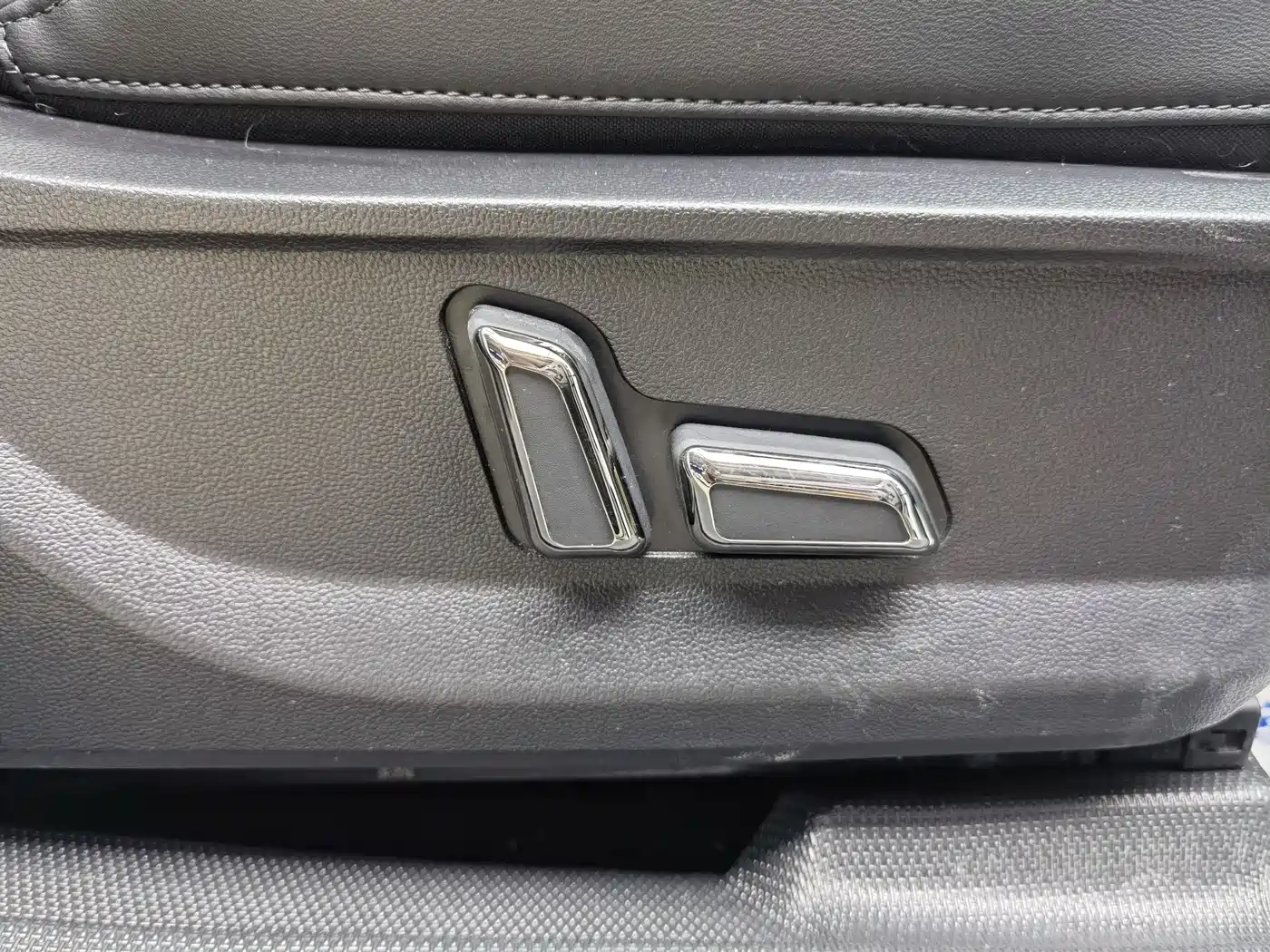 Haval Meng Long NEV 2024 Hi4 145 Cross-country Edition фото 18
