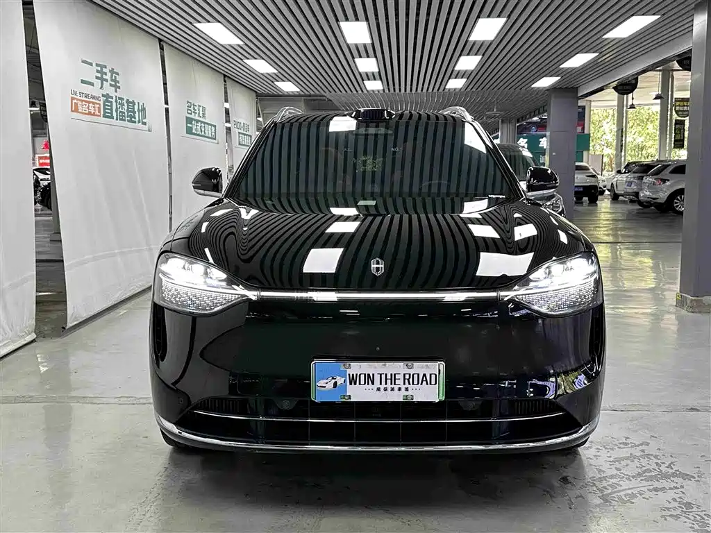 AITO Wenjie AITO M9 2024 Range Extender Max 52kWh 6-seater фото 2