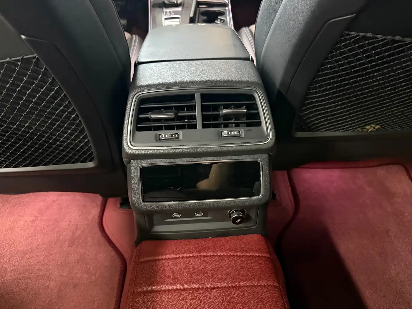 Фото 6 - Audi A6L