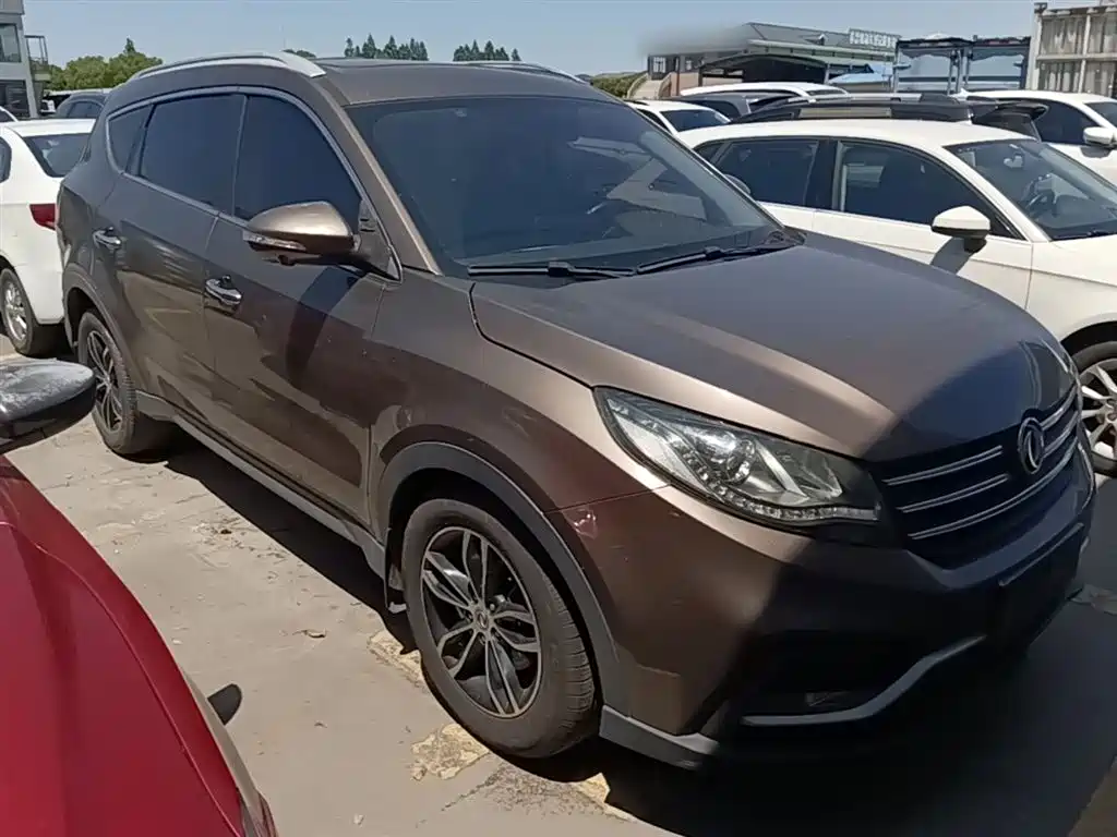 Dongfeng Fengguang Fengguang 580 2019 2018 1.5T CVT Luxury