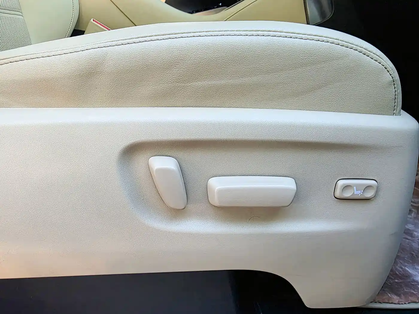 Photo 33 - Toyota Alphard