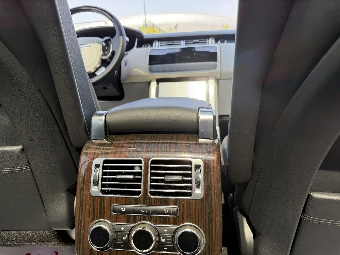 Land Rover Range Rover 2015 3.0 SC V6 Vogue фото 15