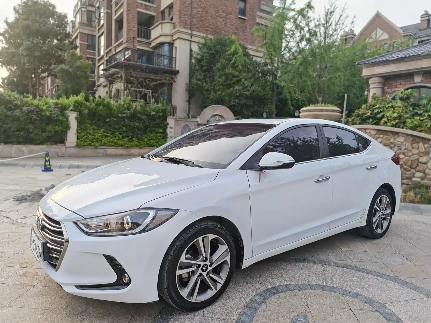 Hyundai Elantra 2016 Model 1.6L Automatic Smart Elite