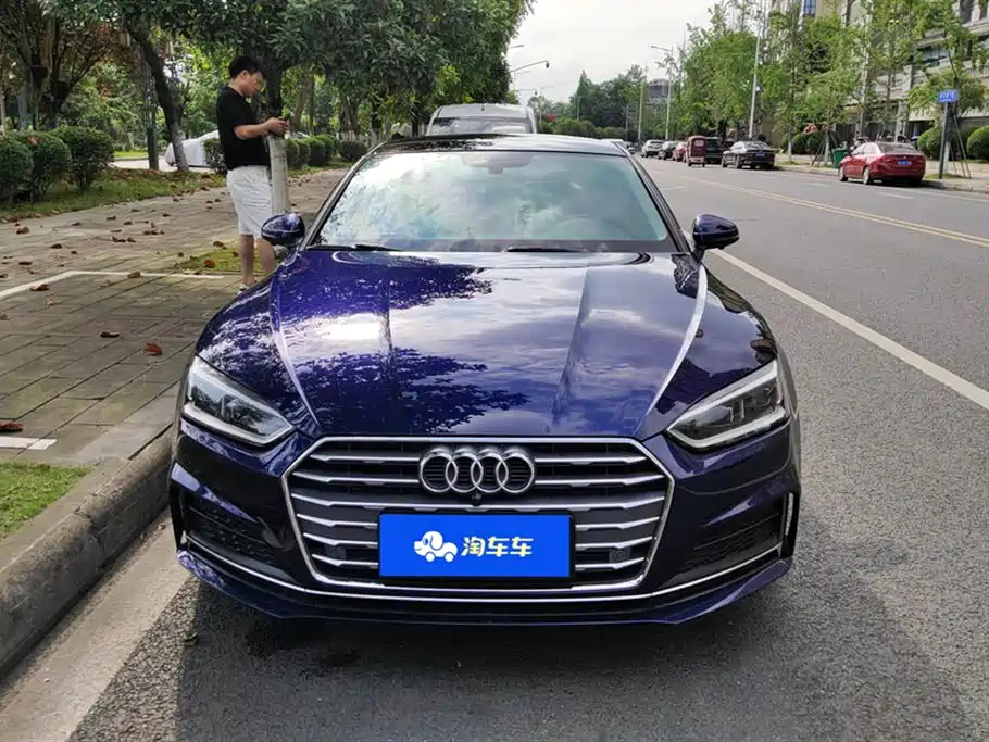 Audi A5 (Import) 2019 Sportback 40 TFSI Fashion фото 2