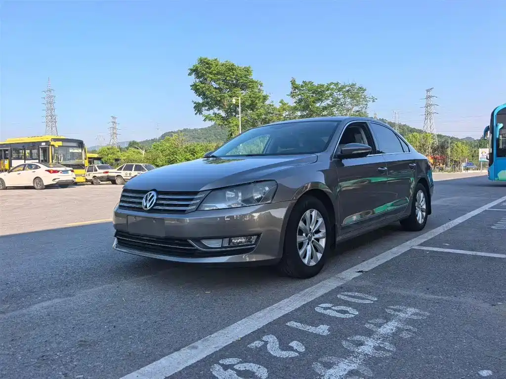 Volkswagen Passat 2014 1.8TSI DSG Luxury Edition