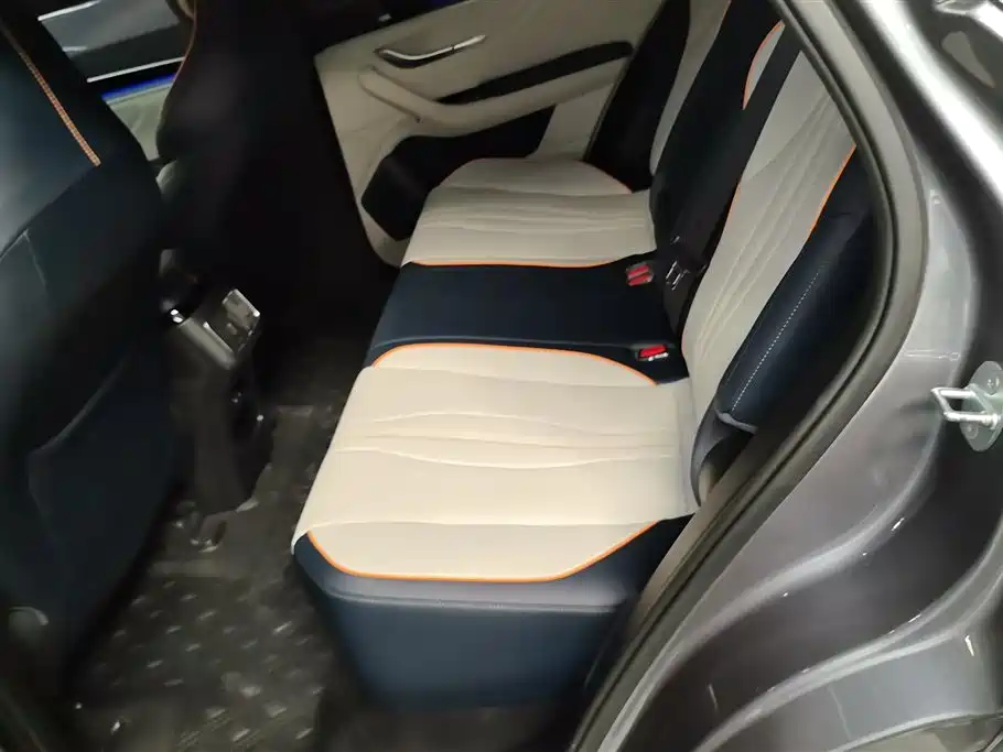 BYD Song PLUS PHEV 2021 DM-i 51KM Honor фото 11