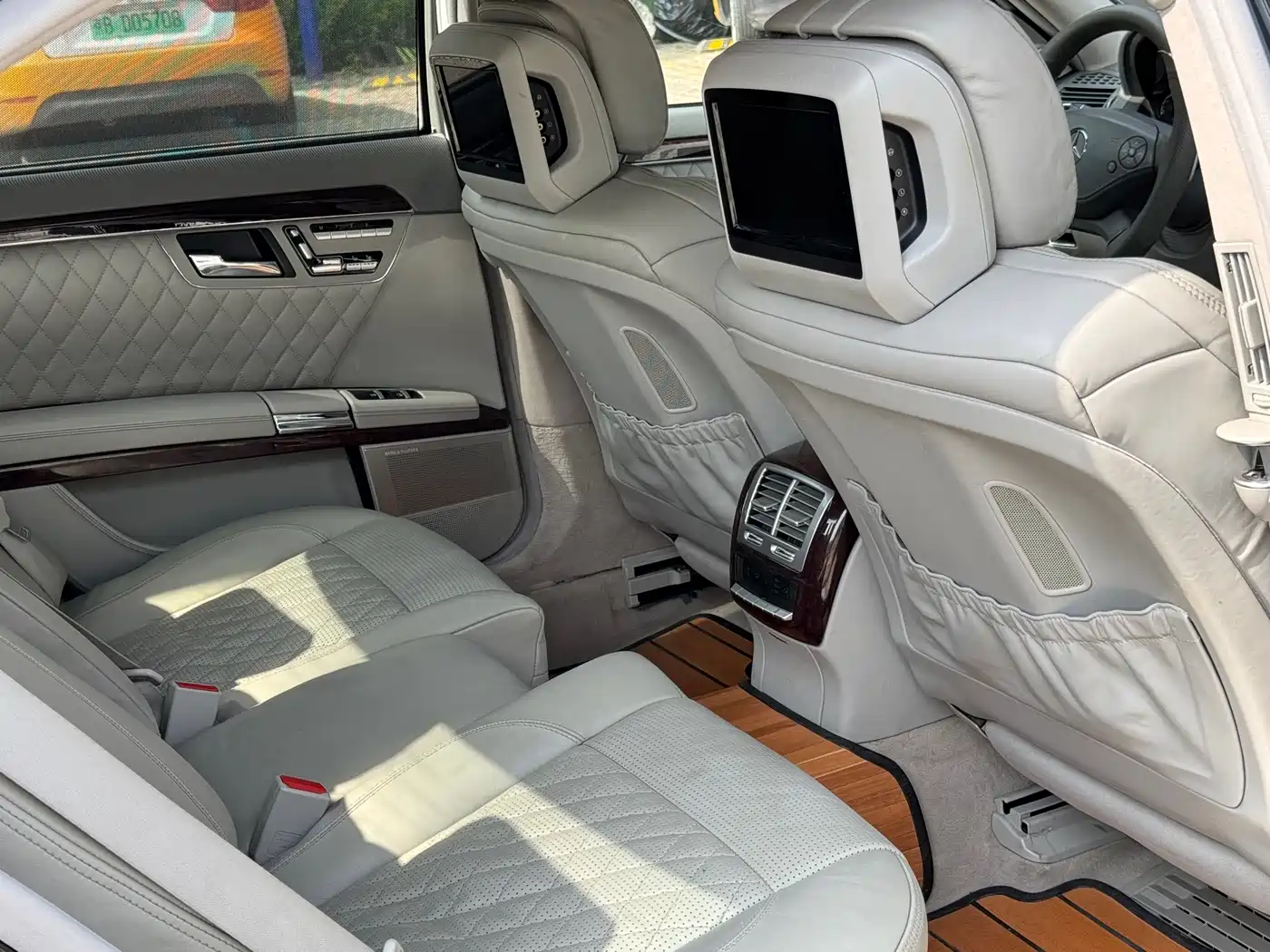 Mercedes-Benz S-Class AMG 2010 AMG S 65 фото 9
