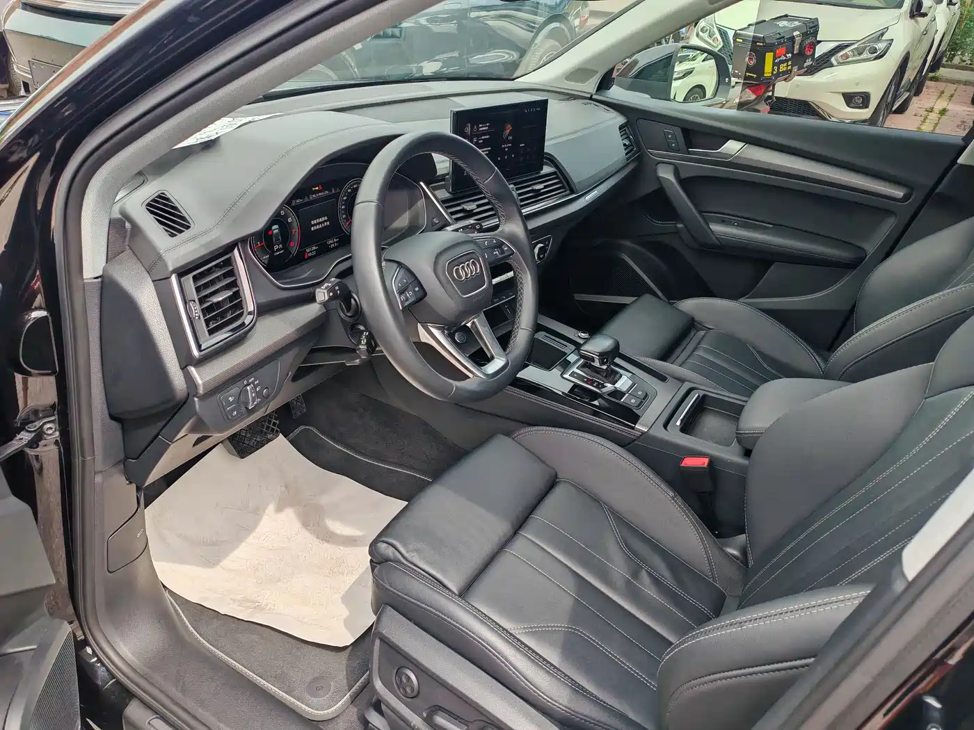 Audi Q5L 2022 Facelift 45T Luxury Dynamic фото 3