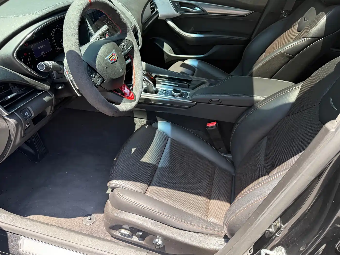 Cadillac CT5 2021 28T Leading Sport фото 9