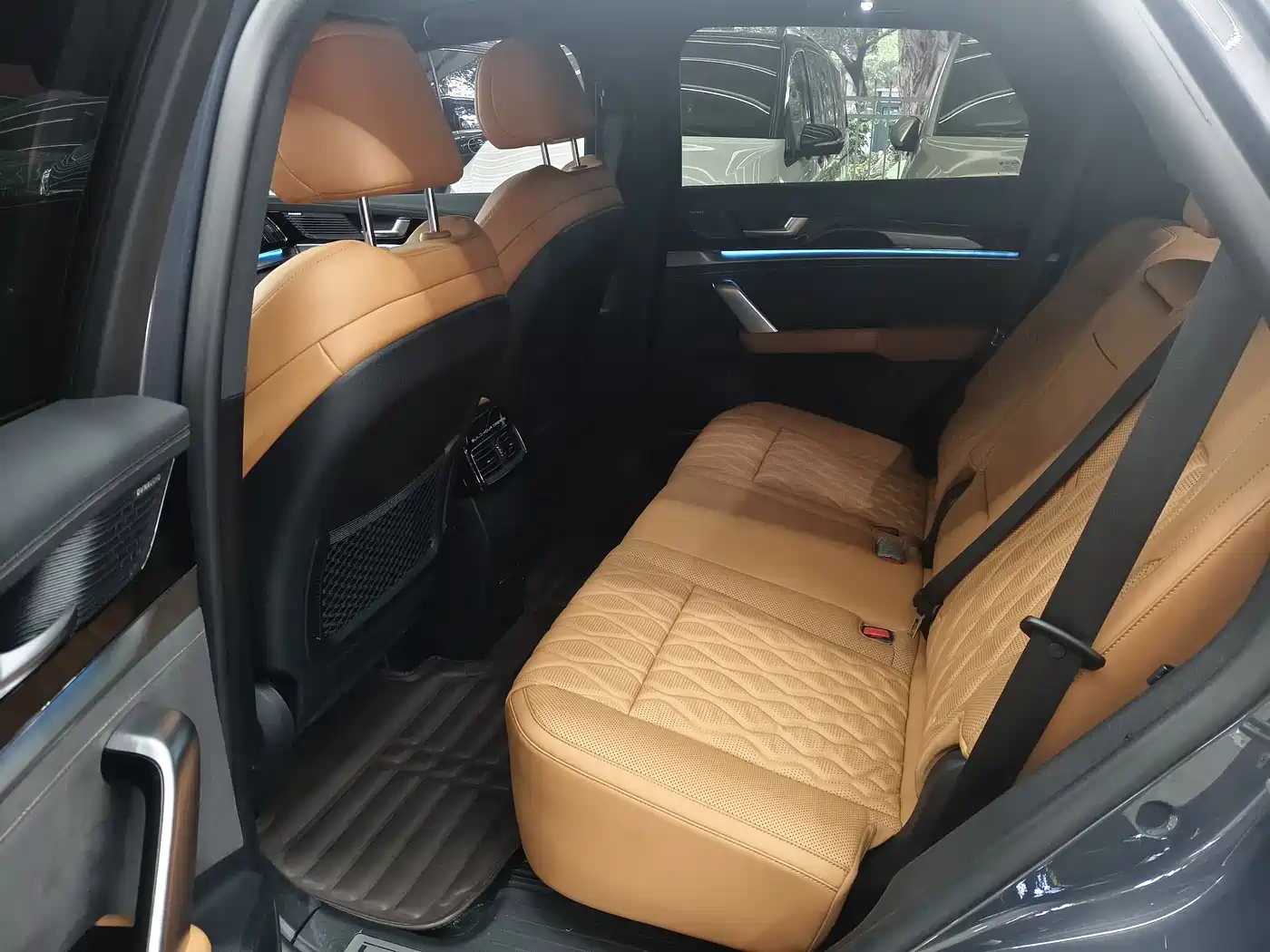 BYD Tang New Energy 2023 Model DM-i Champion Edition 112KM Honor фото 16