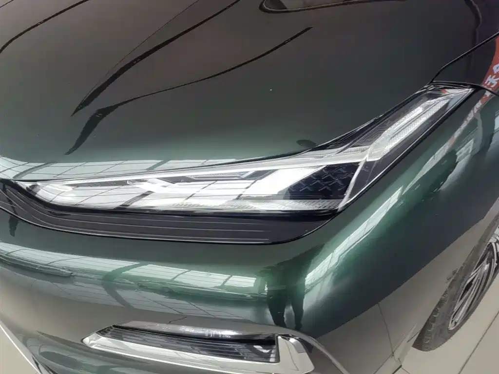 Geely Galaxy Galaxy Xingyao 8 2025 130km EM-P Starship Edition фото 24