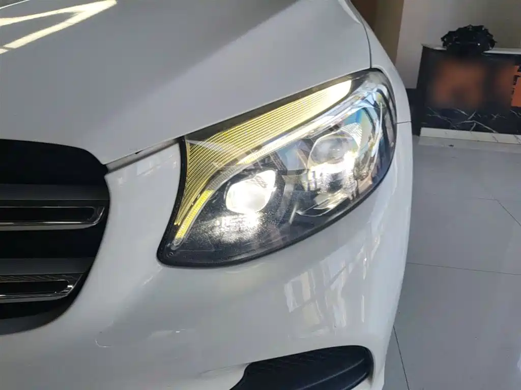 Mercedes-Benz GLC 2017 GLC 300 4MATIC Dynamic фото 24