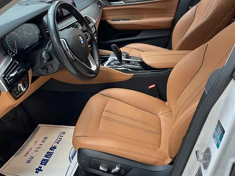 BMW 6 Series GT 2018 630i Luxury Design Package фото 16