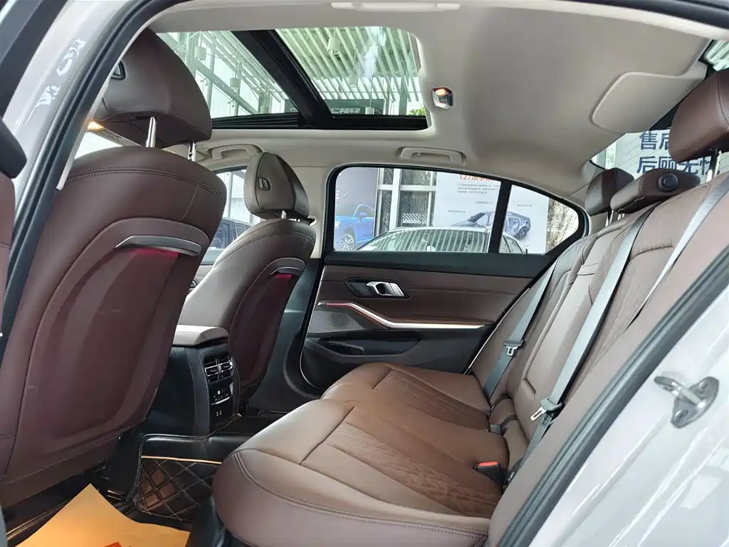 BMW 3 Series 2023 325Li M Sport Package фото 12