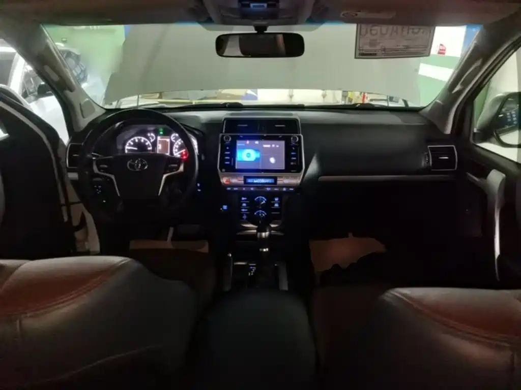Toyota Prado 2018 3.5L Auto TX-L фото 10
