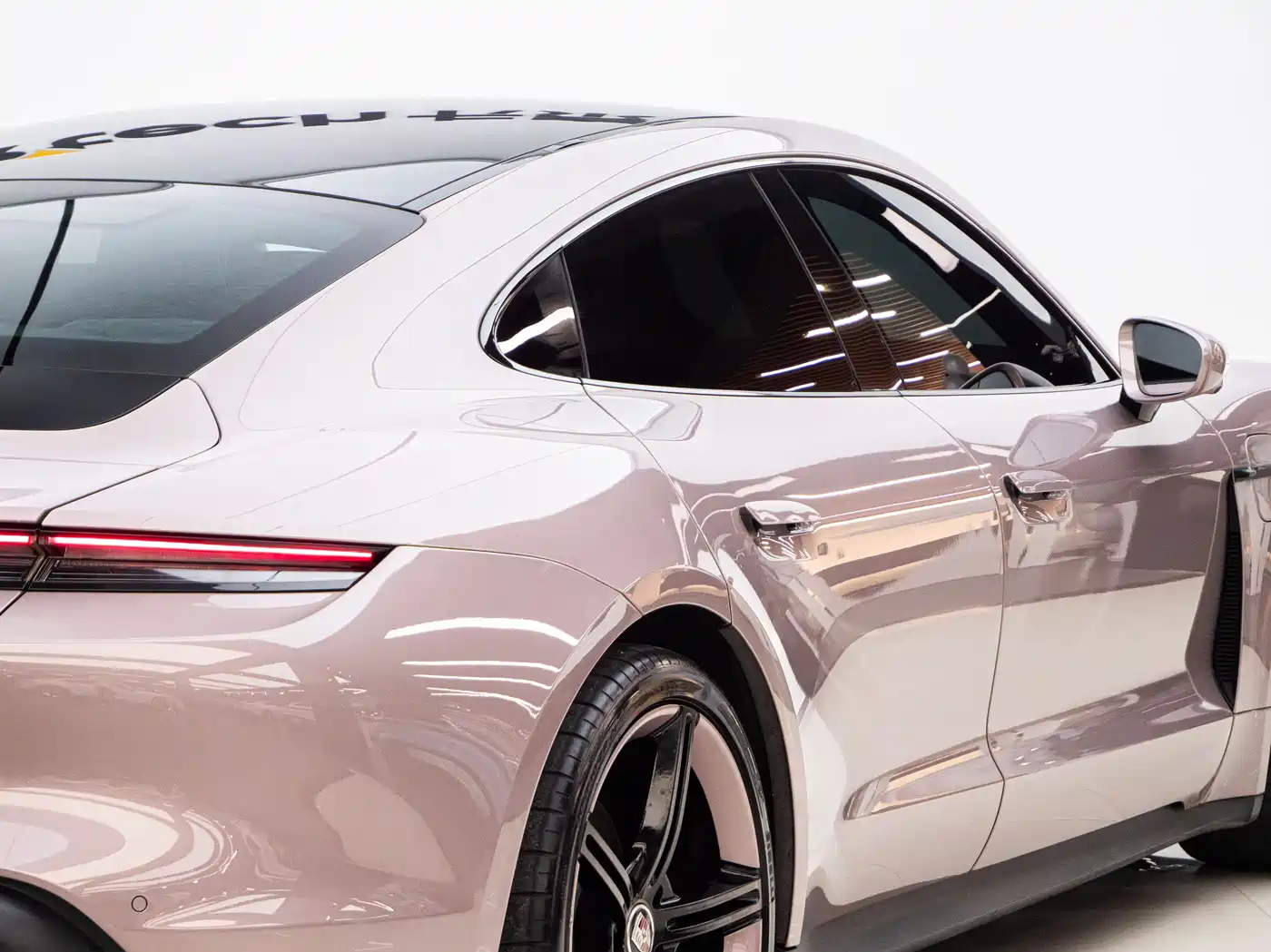 Porsche Taycan 2020 Taycan фото 6