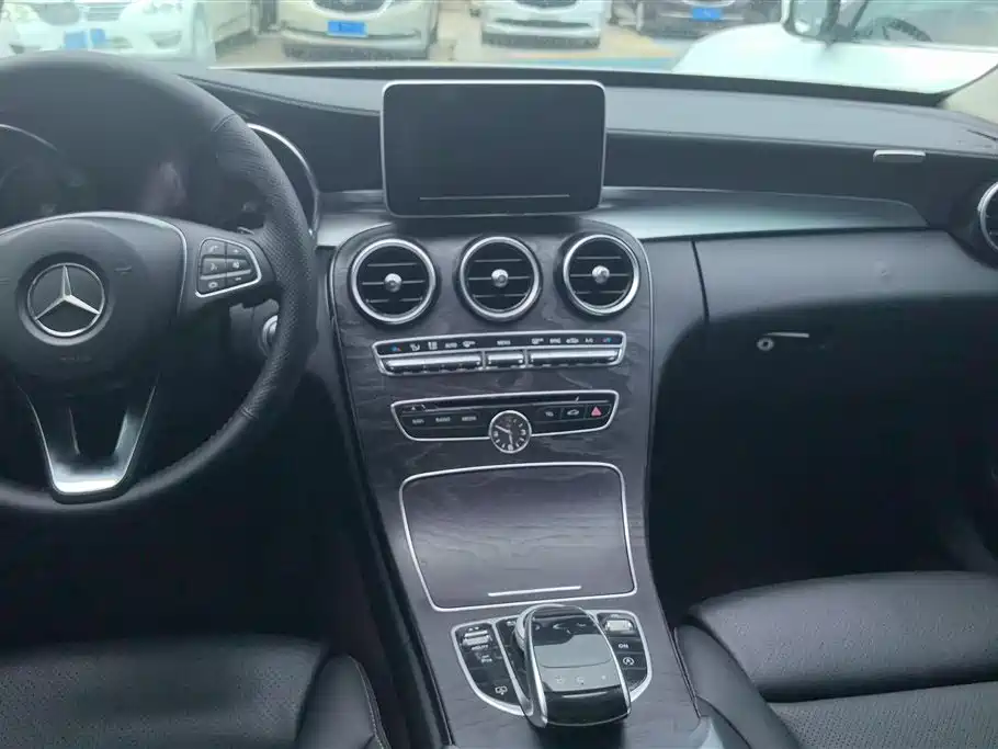 Mercedes-Benz C-Class 2016 C 200 Sport фото 16