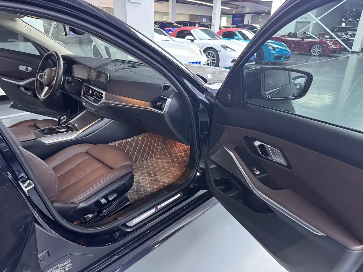 BMW 3 Series 2020 Facelift 325i M Sport Night Edition фото 15
