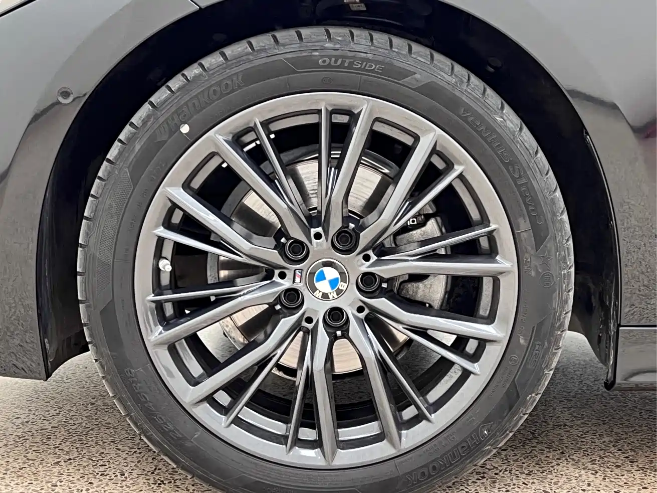BMW 3 Series 2023 325Li M Sport Black Night Package фото 10