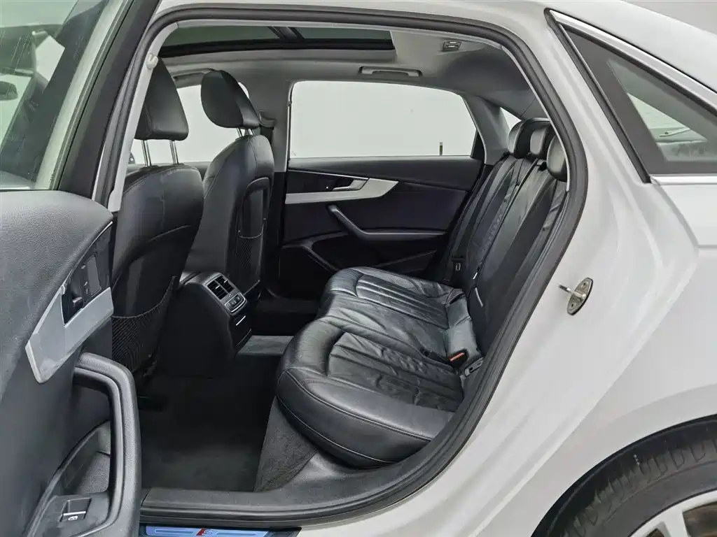Audi A4L 2019 40 TFSI Fashion (China VI) фото 15