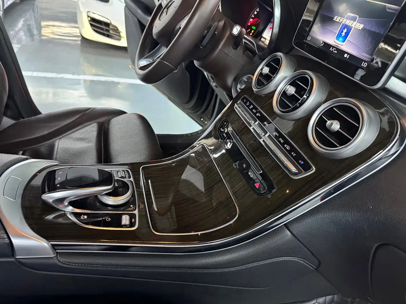Mercedes-Benz GLC 2018 GLC 260 4MATIC Dynamic фото 16