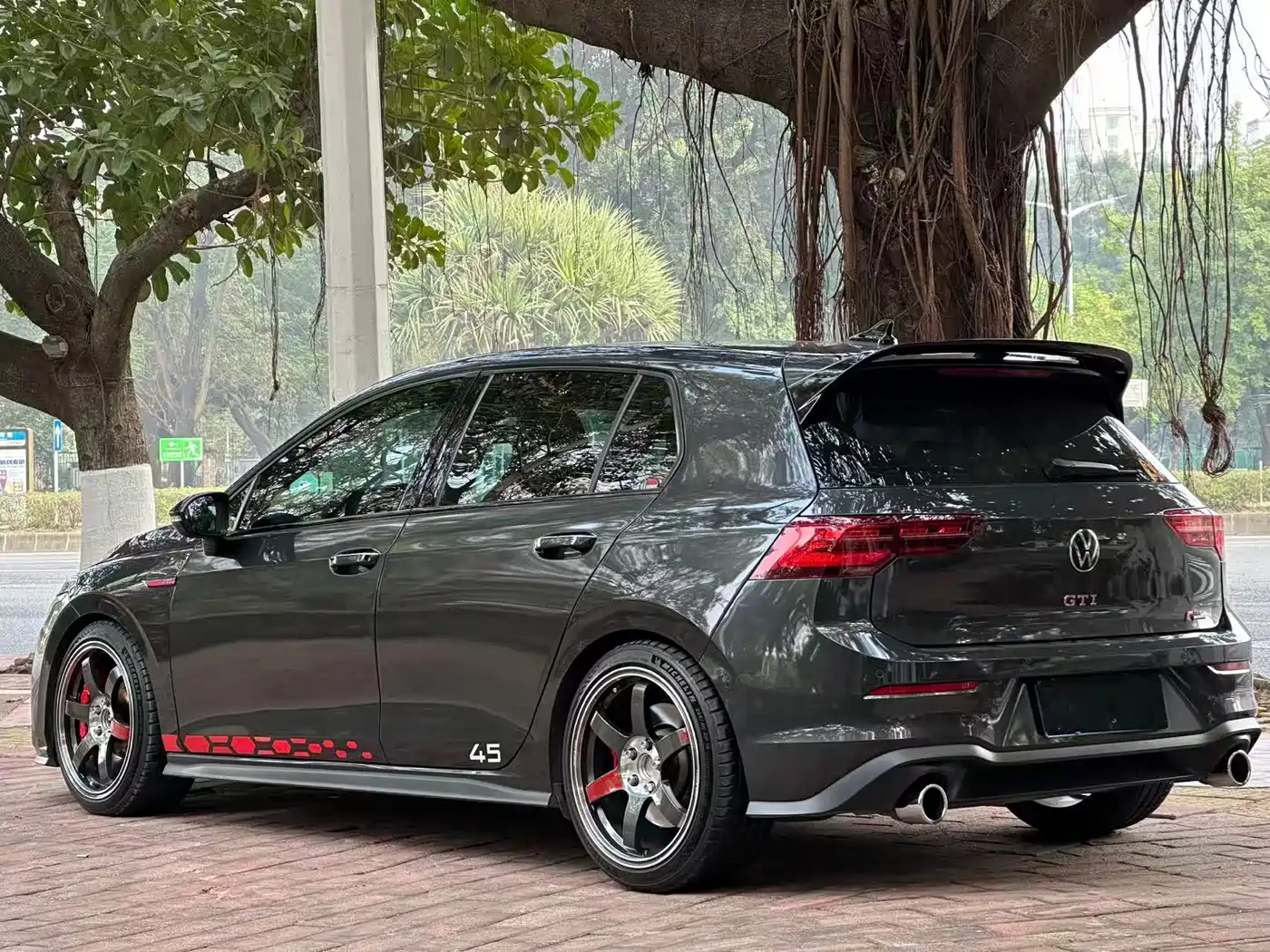 Volkswagen Golf GTI 2021 380TSI DSG GTI фото 4
