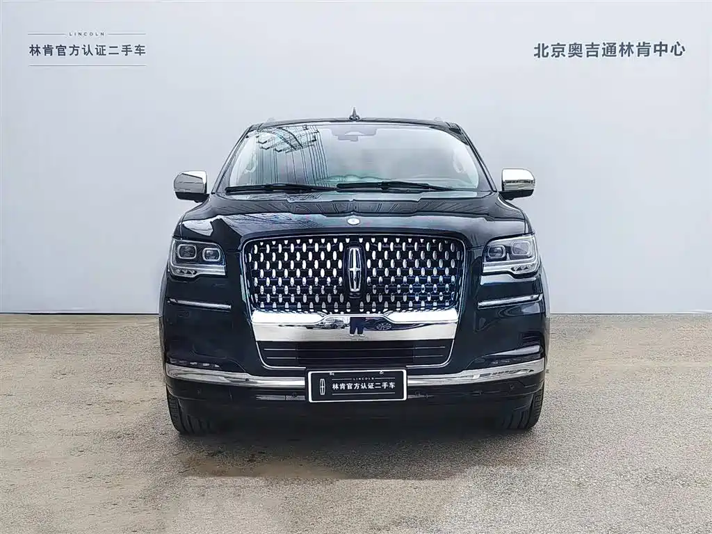 2026 Lincoln Navigator