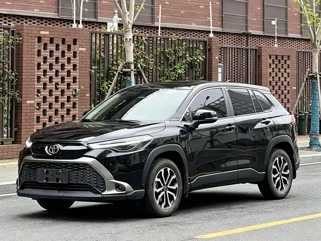 Toyota Frontlander 2024
