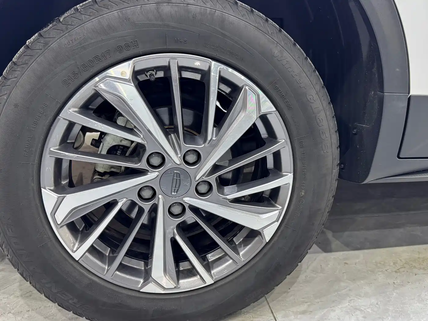 GEELY AUTOMOBILE BINYUE