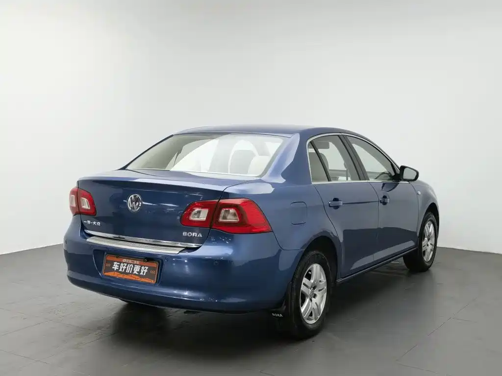 Volkswagen Bora 2011 2011 1.6L Automatic Fashion