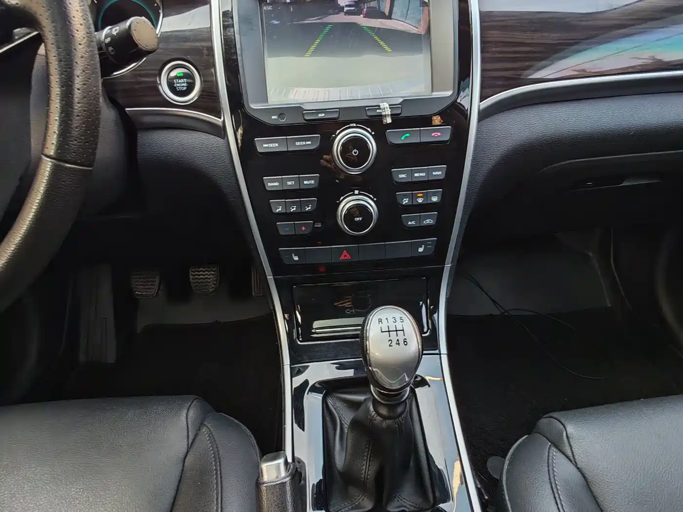 Haval H2 2016 Red Label 1.5T Manual 2WD Premium фото 12