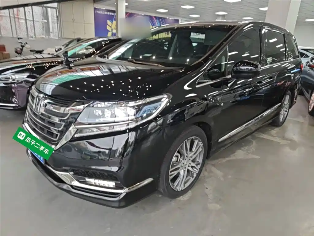 Honda Elysion 2019 2.0L Hybrid Luxury Edition