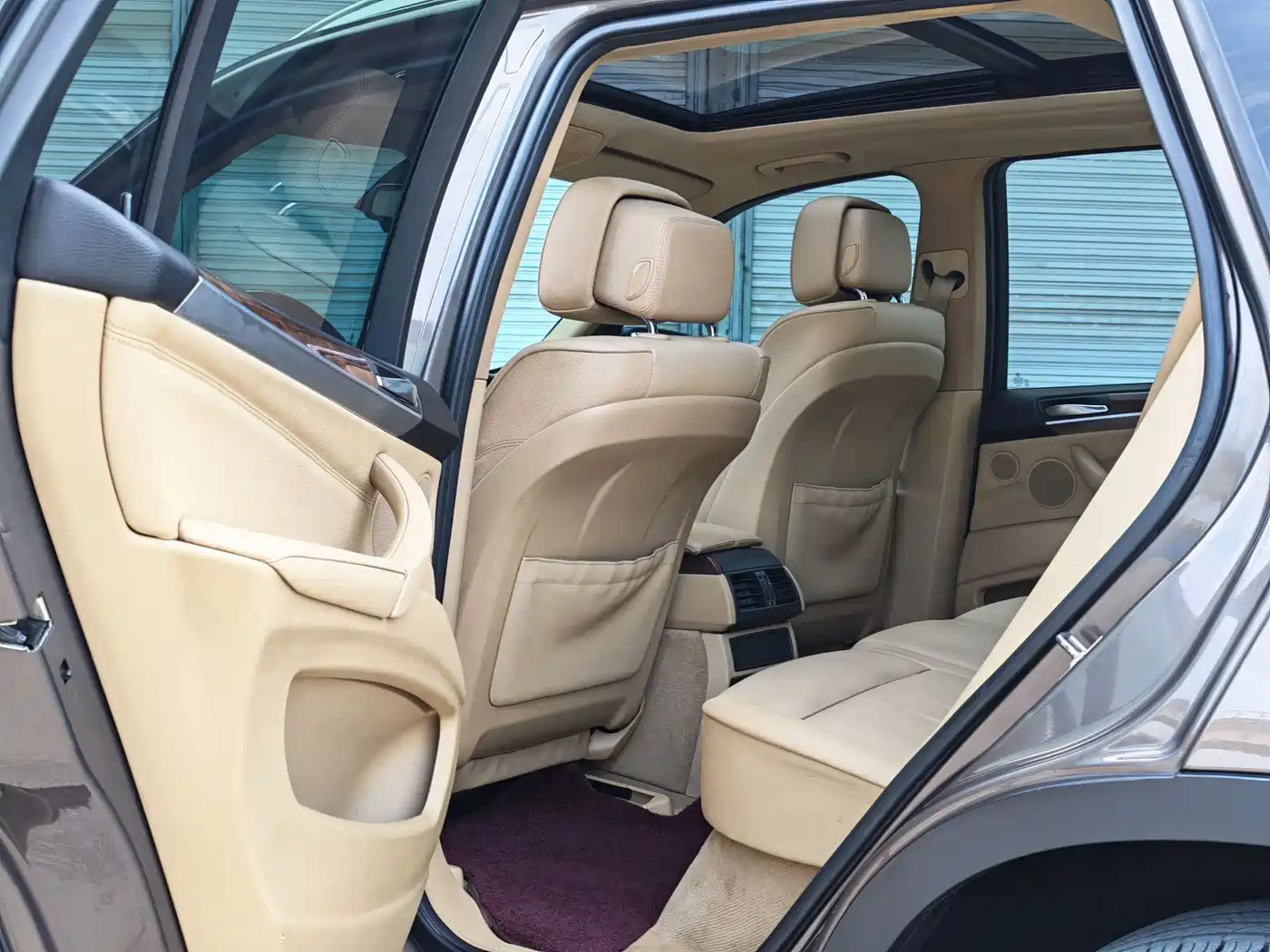 BMW X5 (Import) 2011 xDrive35i Leading Edition фото 5